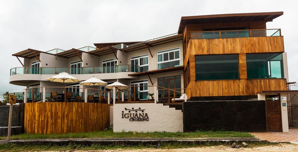 Iguana Crossing Boutique Hotel Puerto Villamil Exterior foto