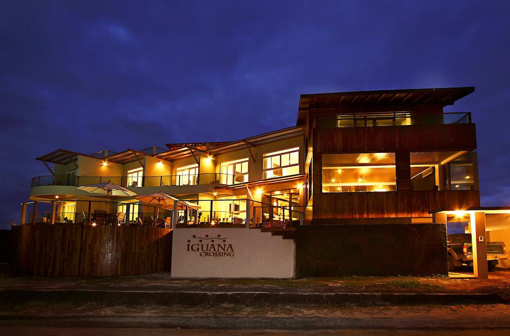 Iguana Crossing Boutique Hotel Puerto Villamil Exterior foto