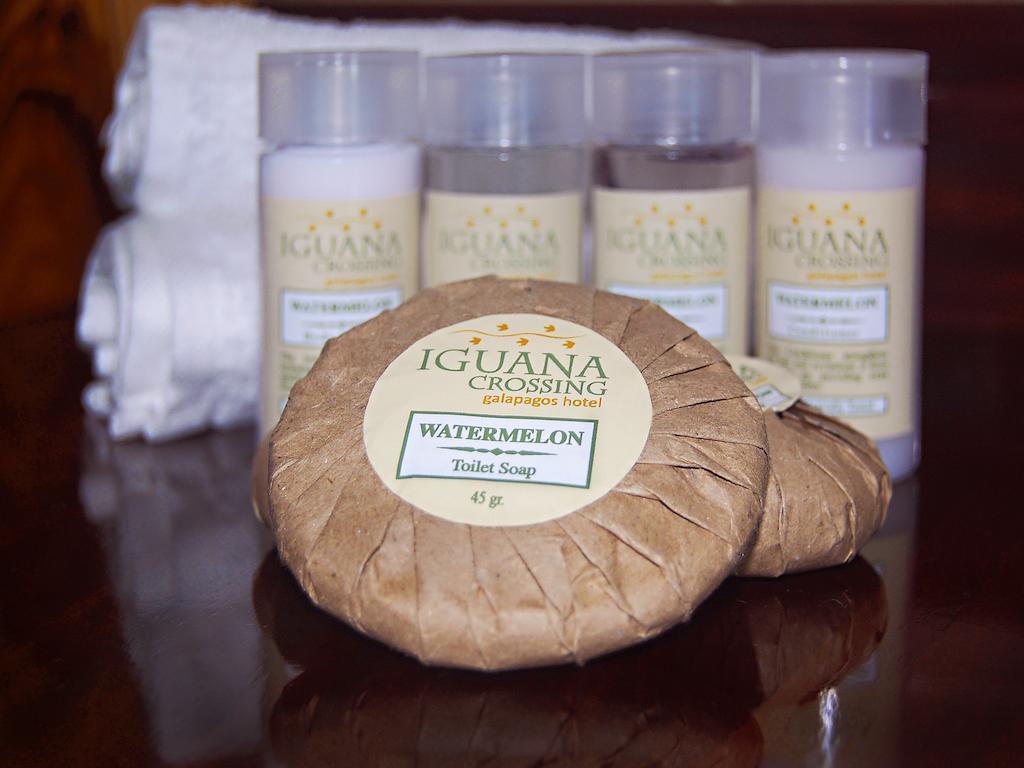 Iguana Crossing Boutique Hotel Puerto Villamil Quarto foto